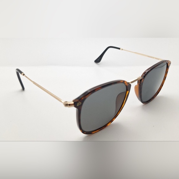 Prive Revaux Tortoise Oval Sunglasses Frames Only - Picture 1 of 7